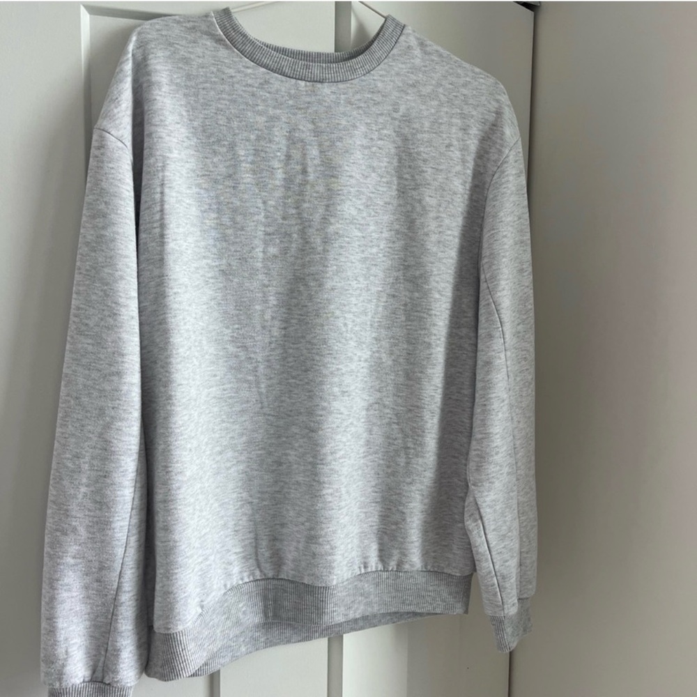 Topshop Light Gray Crewneck Sweatshirt - Picture 2 of 10